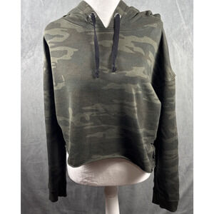 Sanctuary Green Camo Pullover Sweatshirt Hoodie Cropped Rolled Hem Women's‎ Sz S